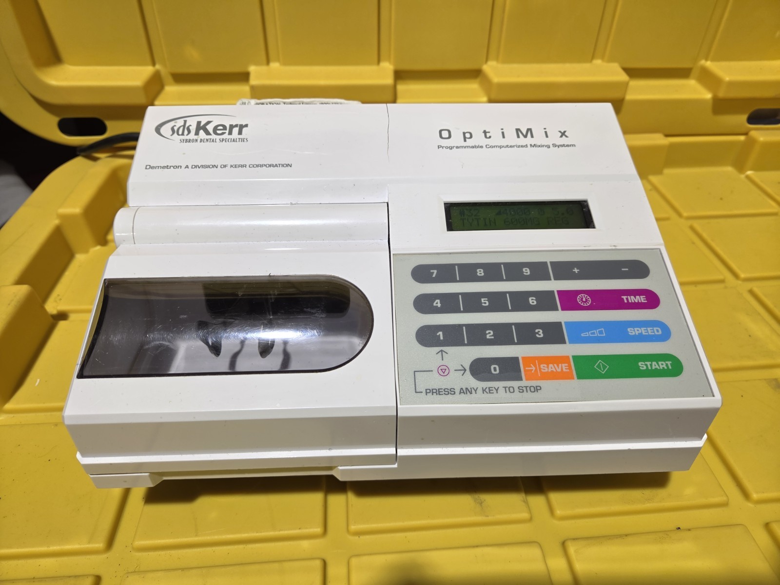 SDS KERR Demetron OptiMix 100 Dental Amalgamator Digital Mixing System