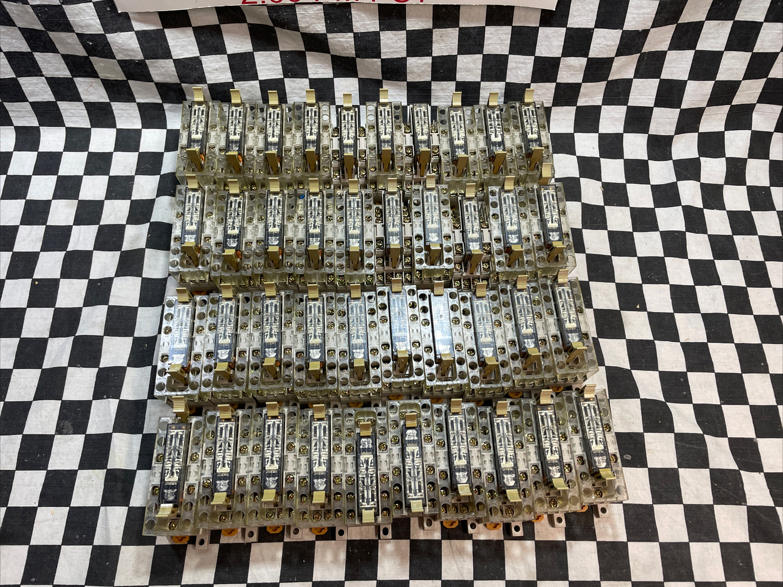 OMRON BASE RELAY 24V, P7SA-14F-ND & G7SA-4A2B, LOT OF 40, SHIPSAMEDAY