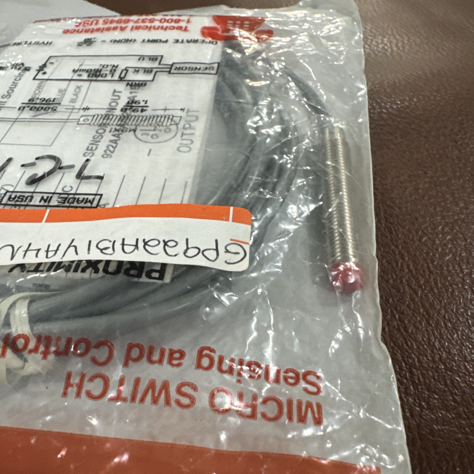 Honeywell Micro Switch 922AB1Y-A4N-L Inductive Proximity Switch #JB-CV-1F