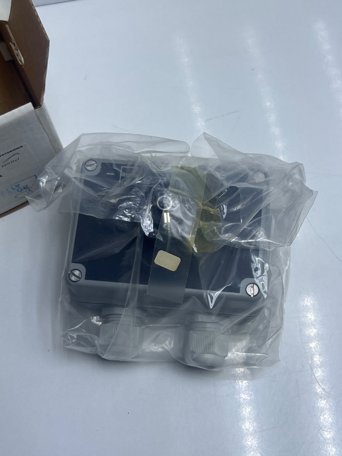 STENTO ZENITEL SB-4 PLUG BOX FOR MICROPHONE