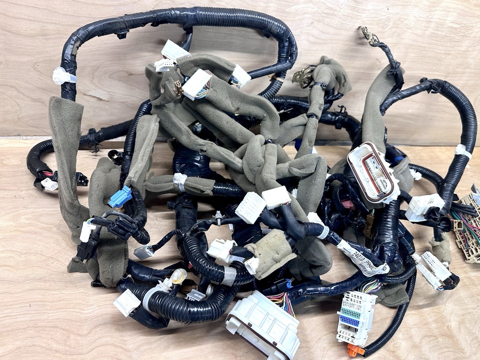 NISSAN 24010-9AN0C HARNESS-MAIN 2014-2016 SENTRA OEM
