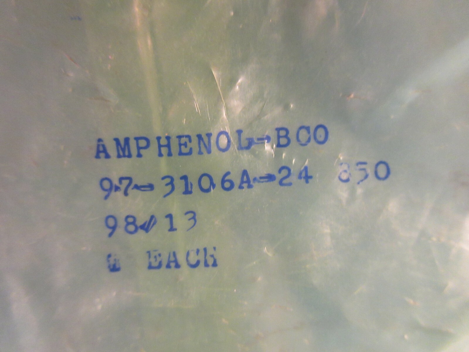 Amphenol 97-3106A-24 (0850) Circular Connector or Plug, Seven Pin, BCO
