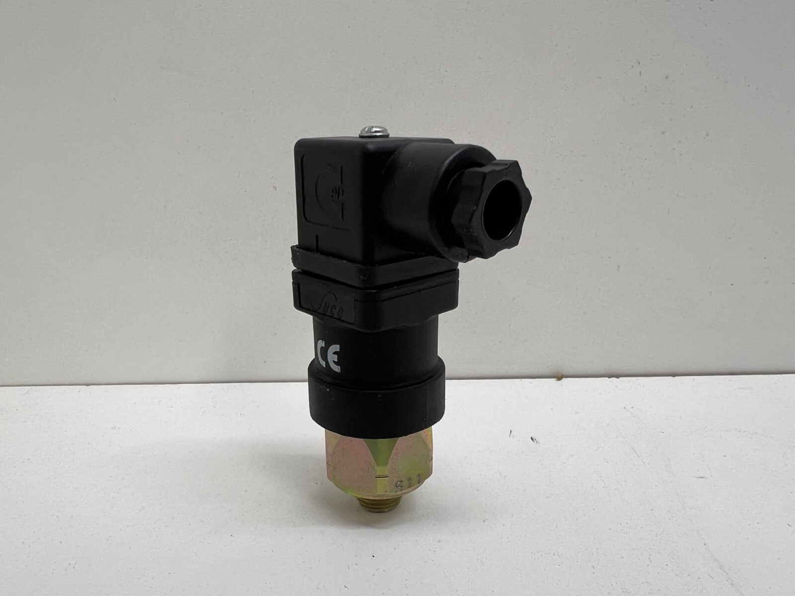 NEW OLD STOCK! SUCO 1.0-10 BAR PRESSURE SWITCH 0184-45803-1-042