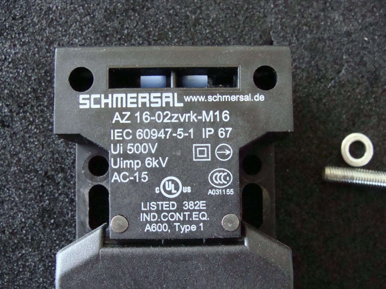 Schmersal AZ16-02 ZVRK-M16 Interlock