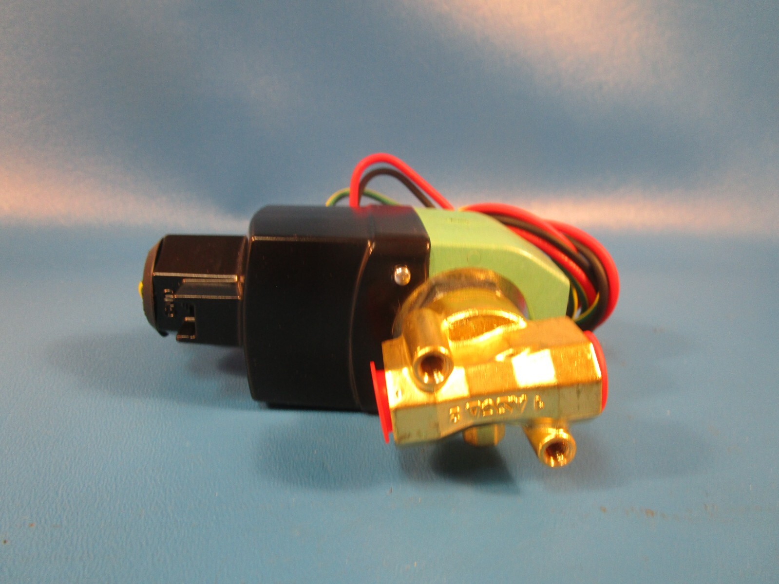 Asco 8262R202A, Redhat Electronically Enhanced Solenoid Valve, 1/4″ x 1/4″, 12-2