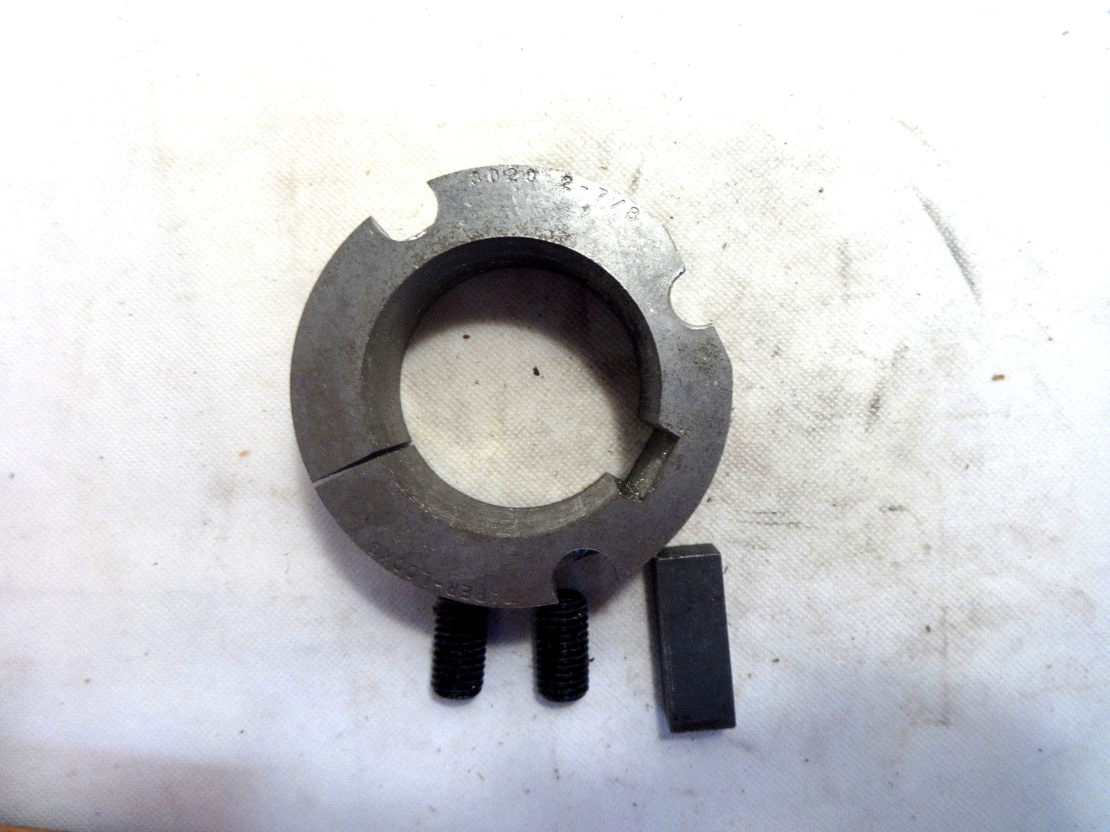 NEW IN BOX DODGE 117132 TAPER-LOCK BUSHING 3020X 2-7/8 KW
