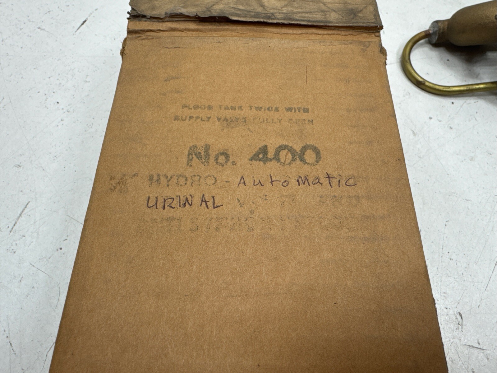No.400 Hydro-Automatic Urinal Valve