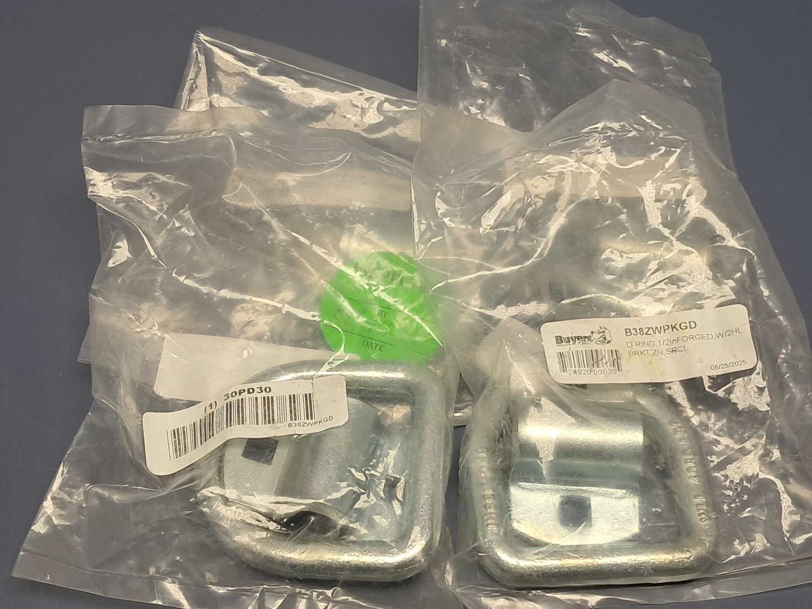 Lot of 4 B38ZWPKGD 1/2″ Forged D-Ring 2-Hole Mounting Bracket White Zinc Plated