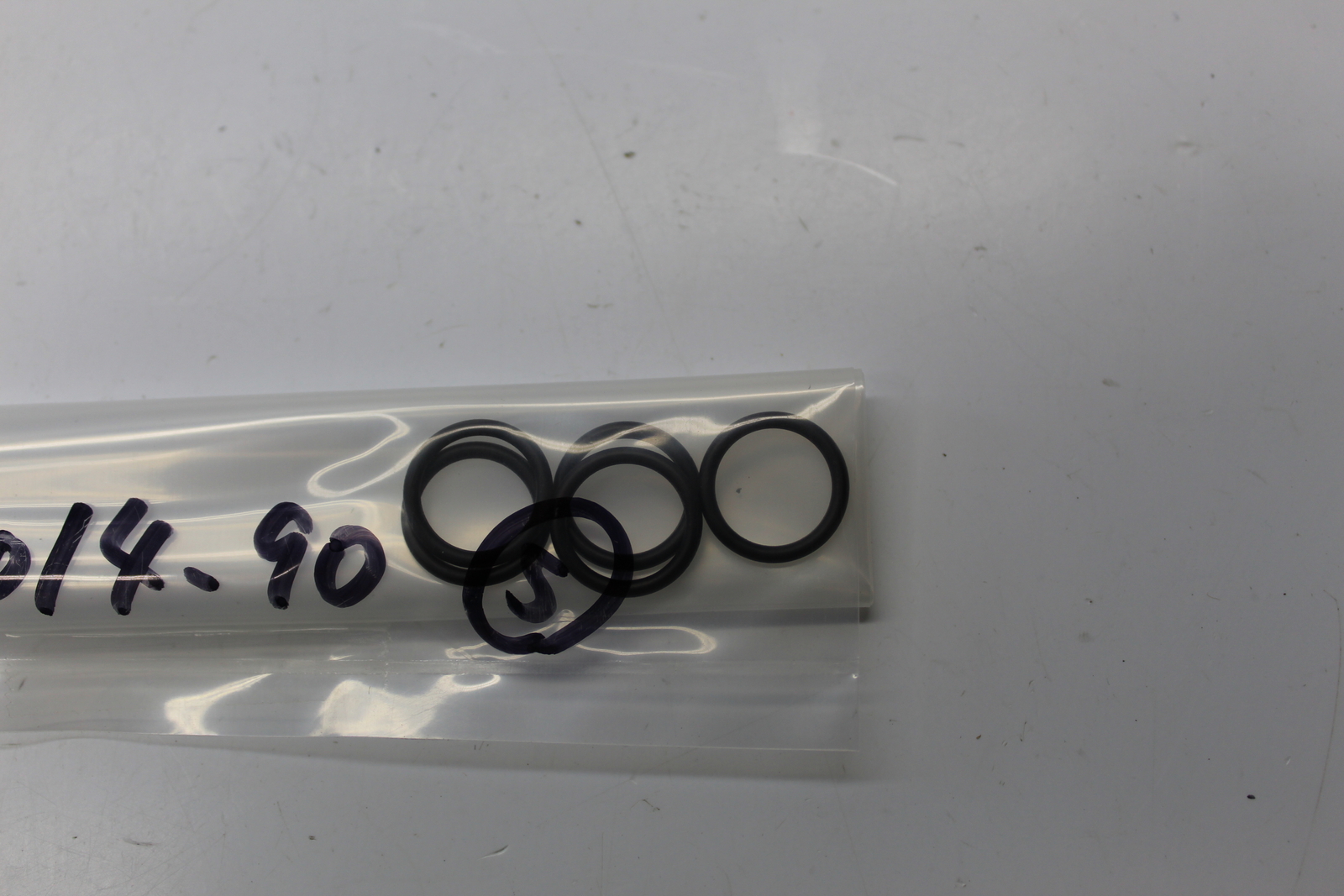 INDUSTRIAL SPARE RQA-014-90 O-RING LOT OF 5 NSNP