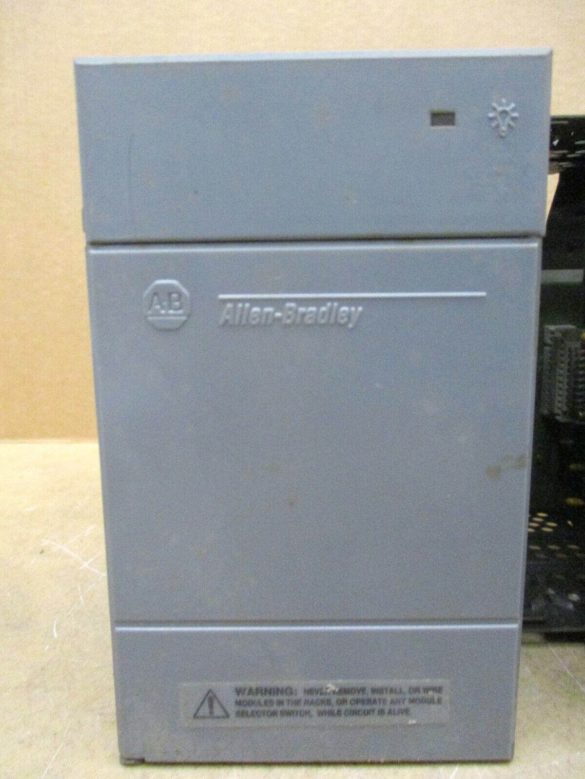 Allen-Bradley SLC 500 1746-P3 1747-DCM 1747-SDN 1746-IB16 1746-OW16 48688GN