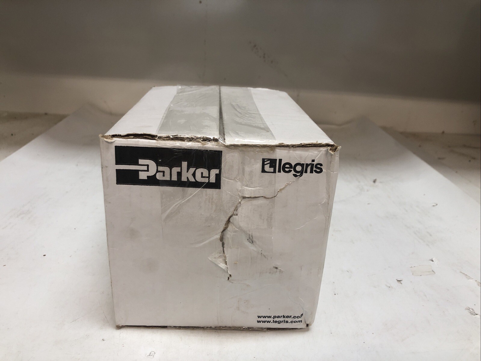 1 New Parker legris Closed DBL Axle Valve 4203-40-50-20,11/2 NPT X 1” 1/2 NPT