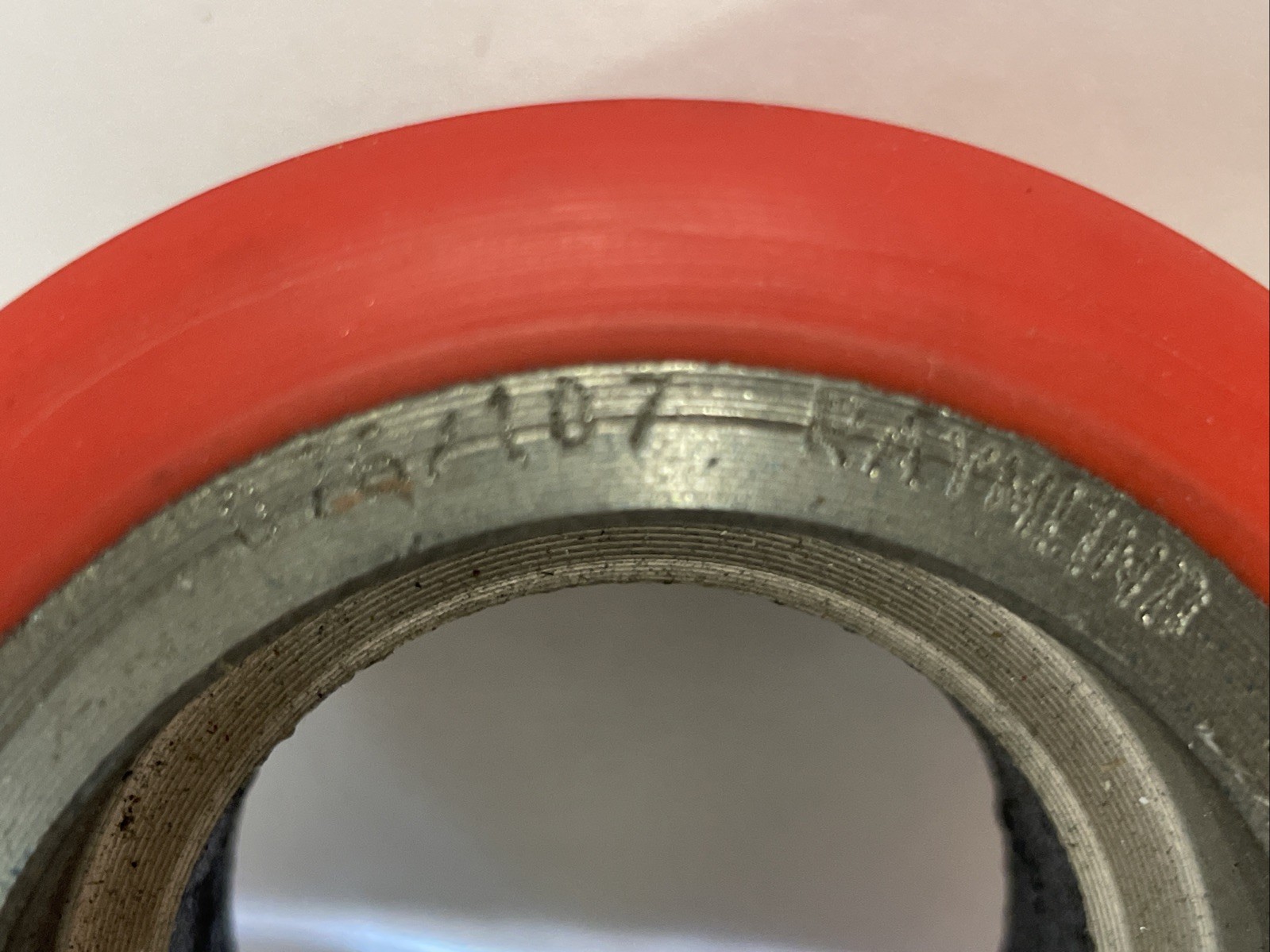 RAYMOND 076/107 T421B WHEEL – POLY HIGH LOAD