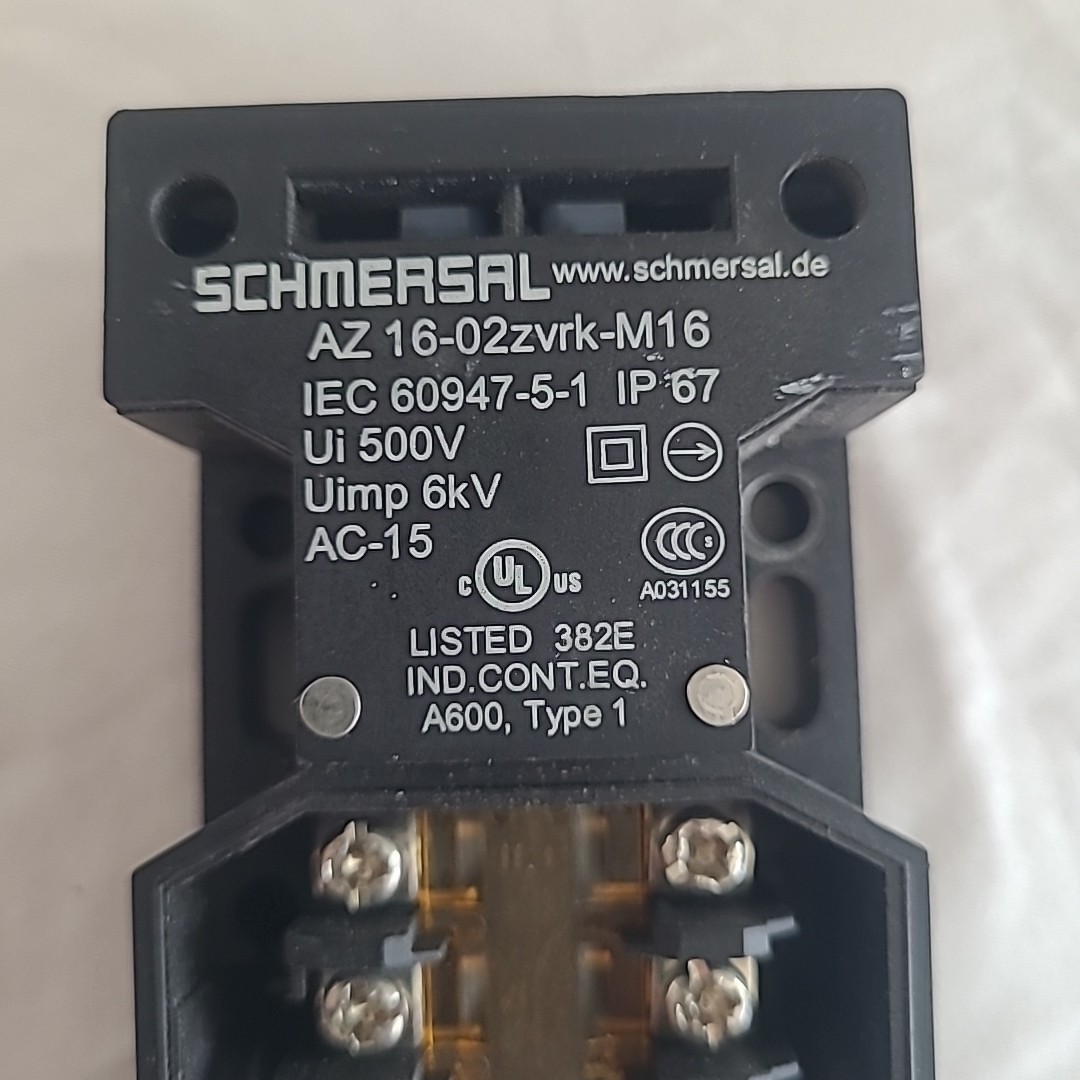Schmersal AZ 16-02 ZVRK-M16 Interlock IEC 60947-5-1 IP 67 Ui 500V Uimp 6kV AC-15