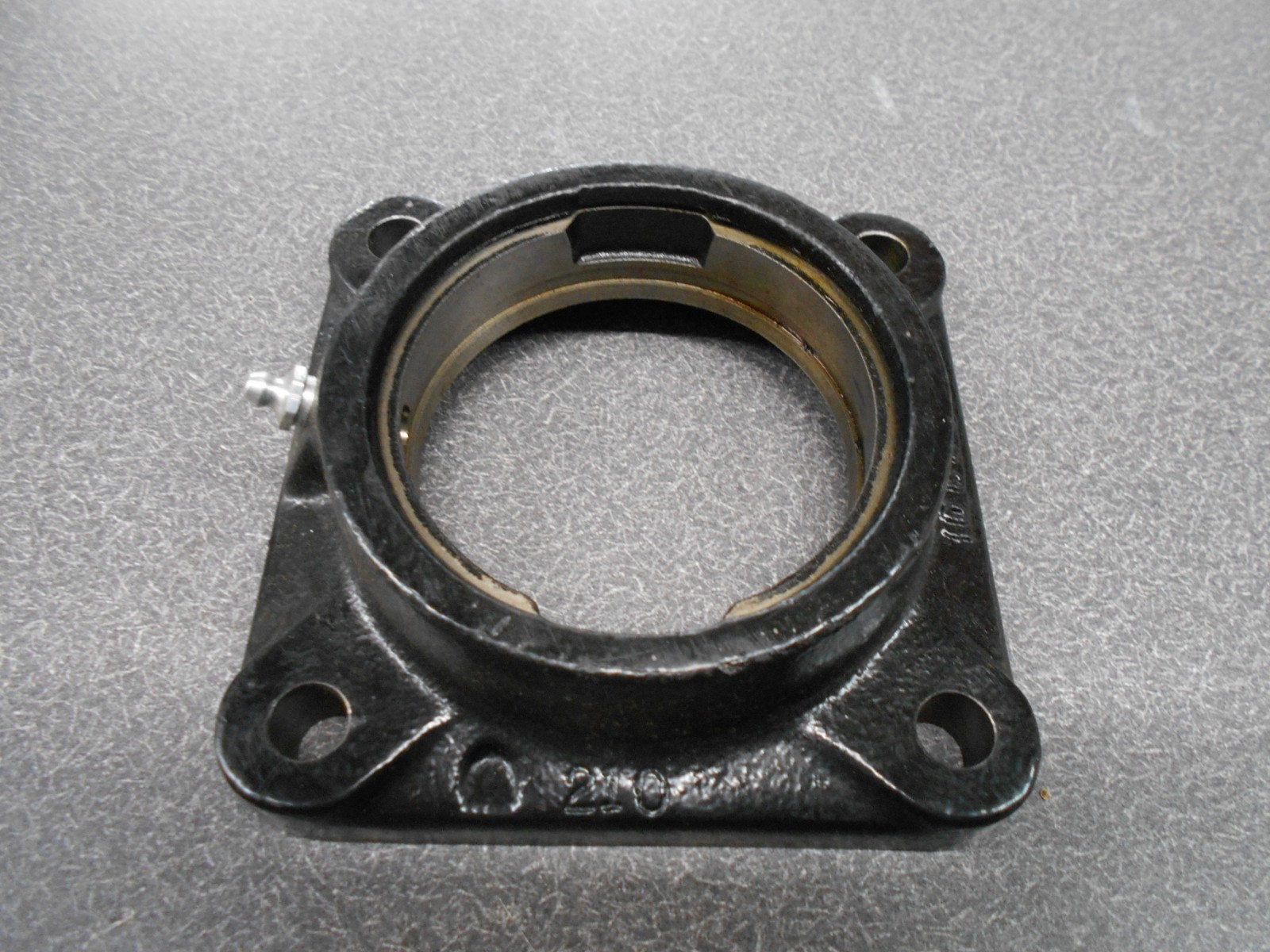 Burns/Tisco 90mm 4-Bolt Greasable Bearing Flange. F90-R. NEW!