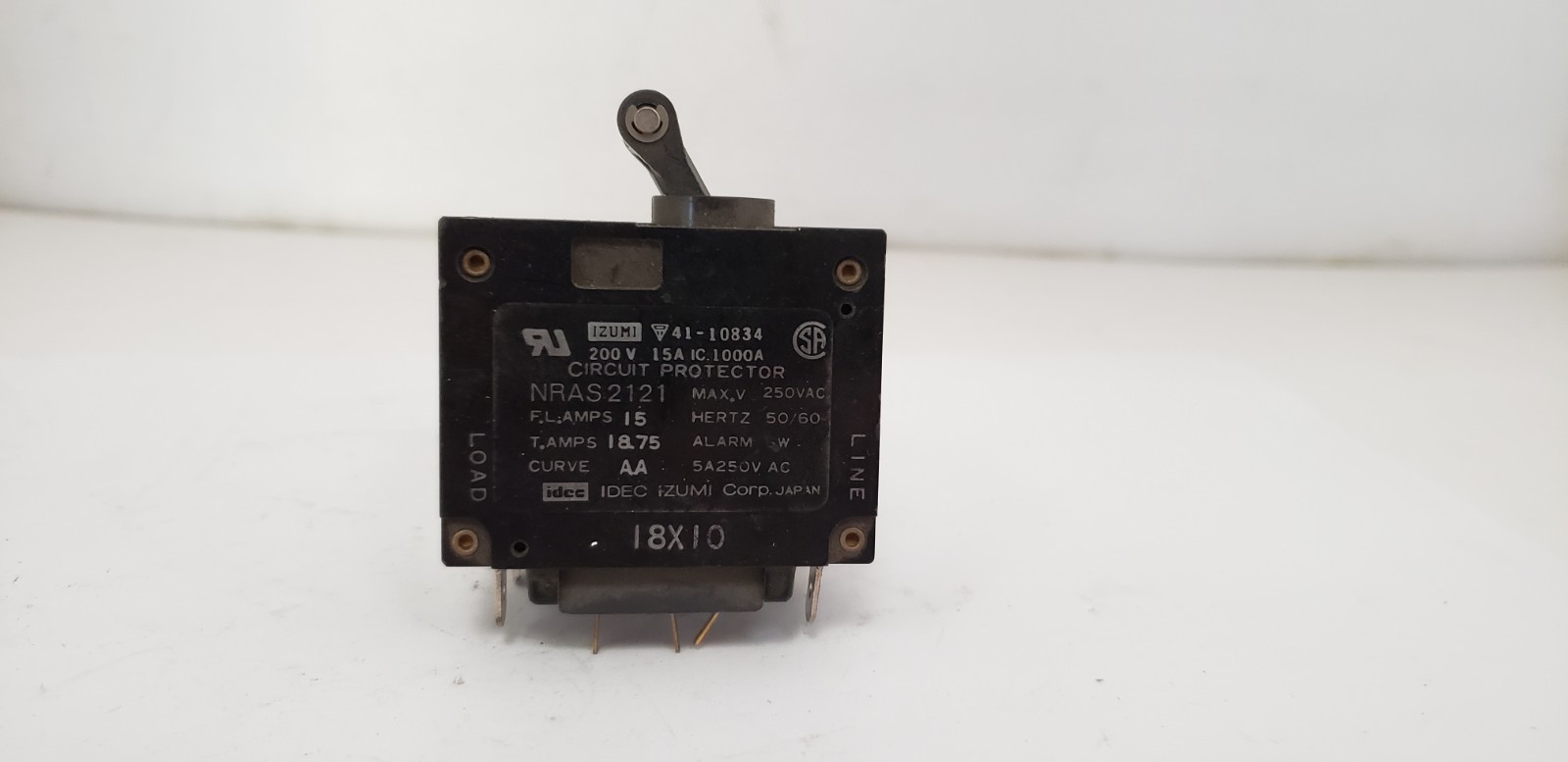 IDEC IZUMI 41-10834 CIRCUIT PROTECTOR, 250VAC, 10A