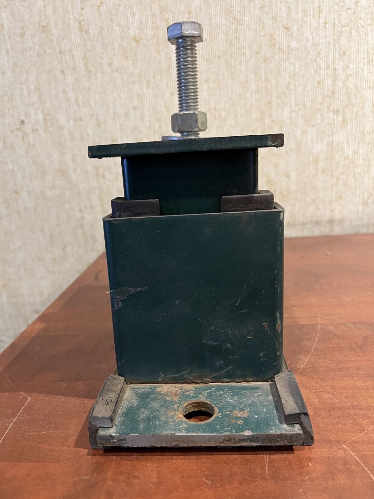 Used 12″ Closed Mount Spring Vibration Isolator
