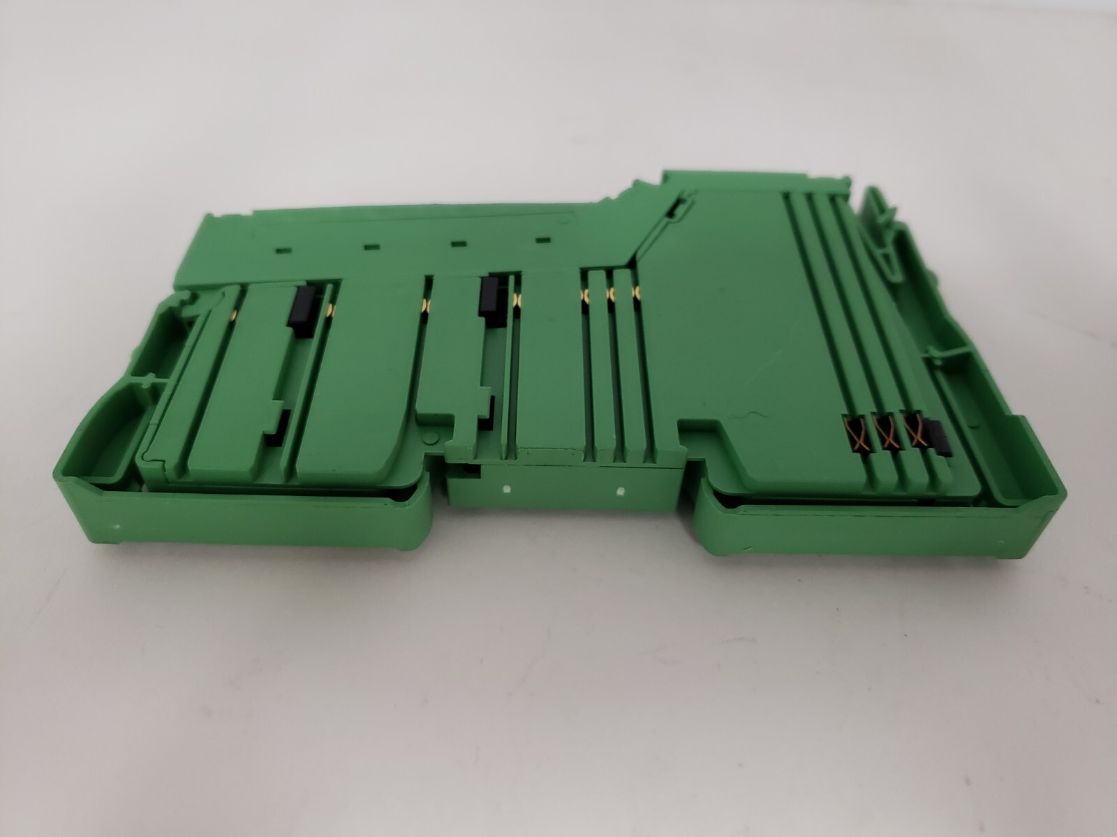 PHOENIX CONTACT IB IL 24 DO 4-ME TERMINAL BLOCK INLINE DIGITAL MODULE 2A 5V NNB