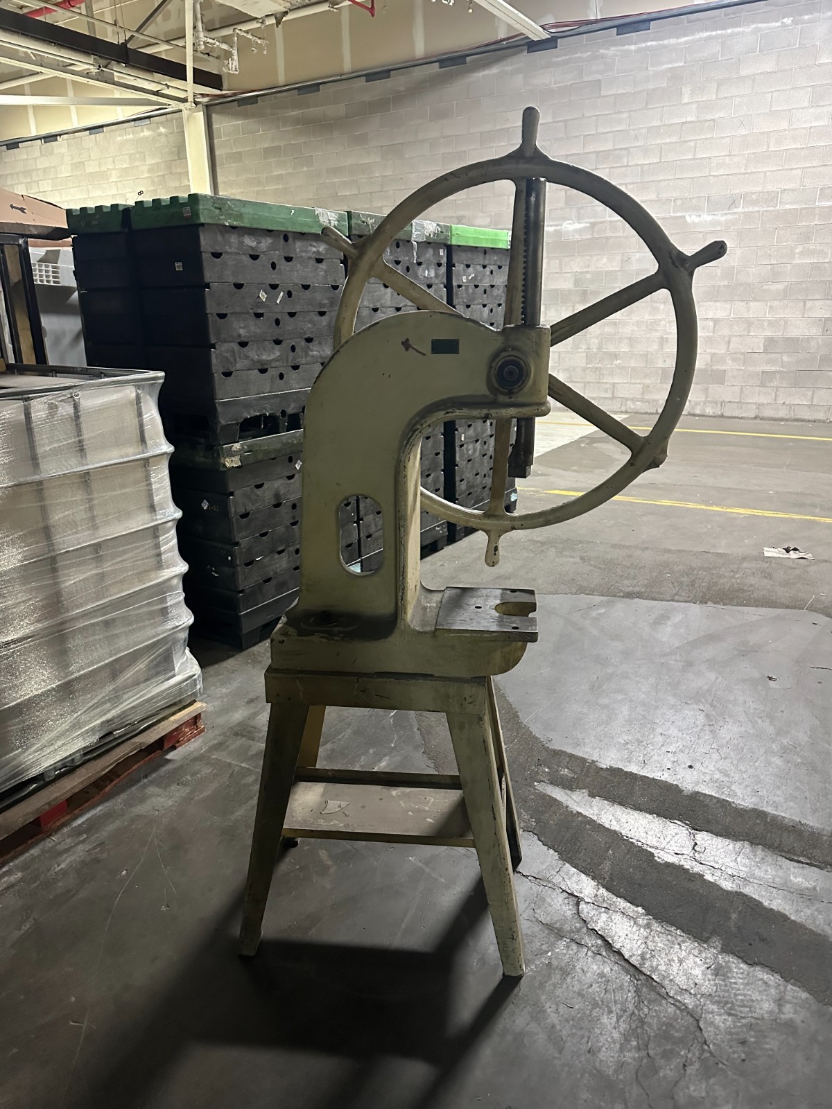 ANTIQUE GREENERD ARBOR PRESS 3 1/2 TON HUGE WHEEL