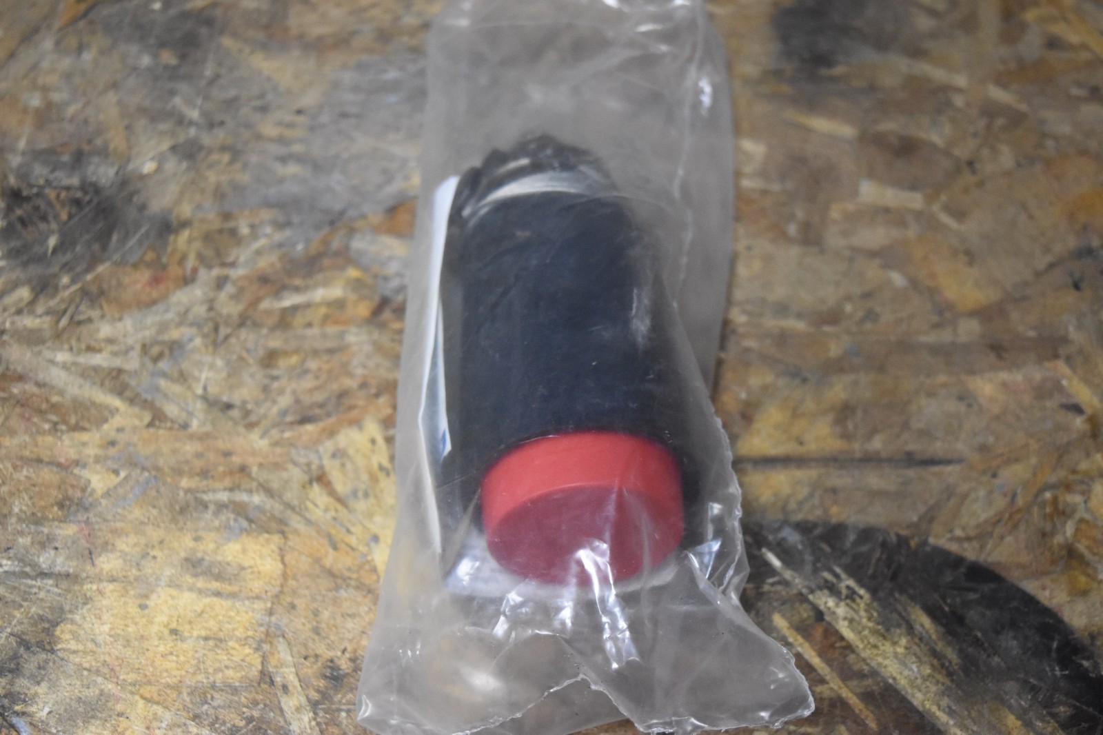 LOT OF 5 Elastimold Insulated Cap w/ Ground Lead 160DRG3BG NOS FREE SHIPPING