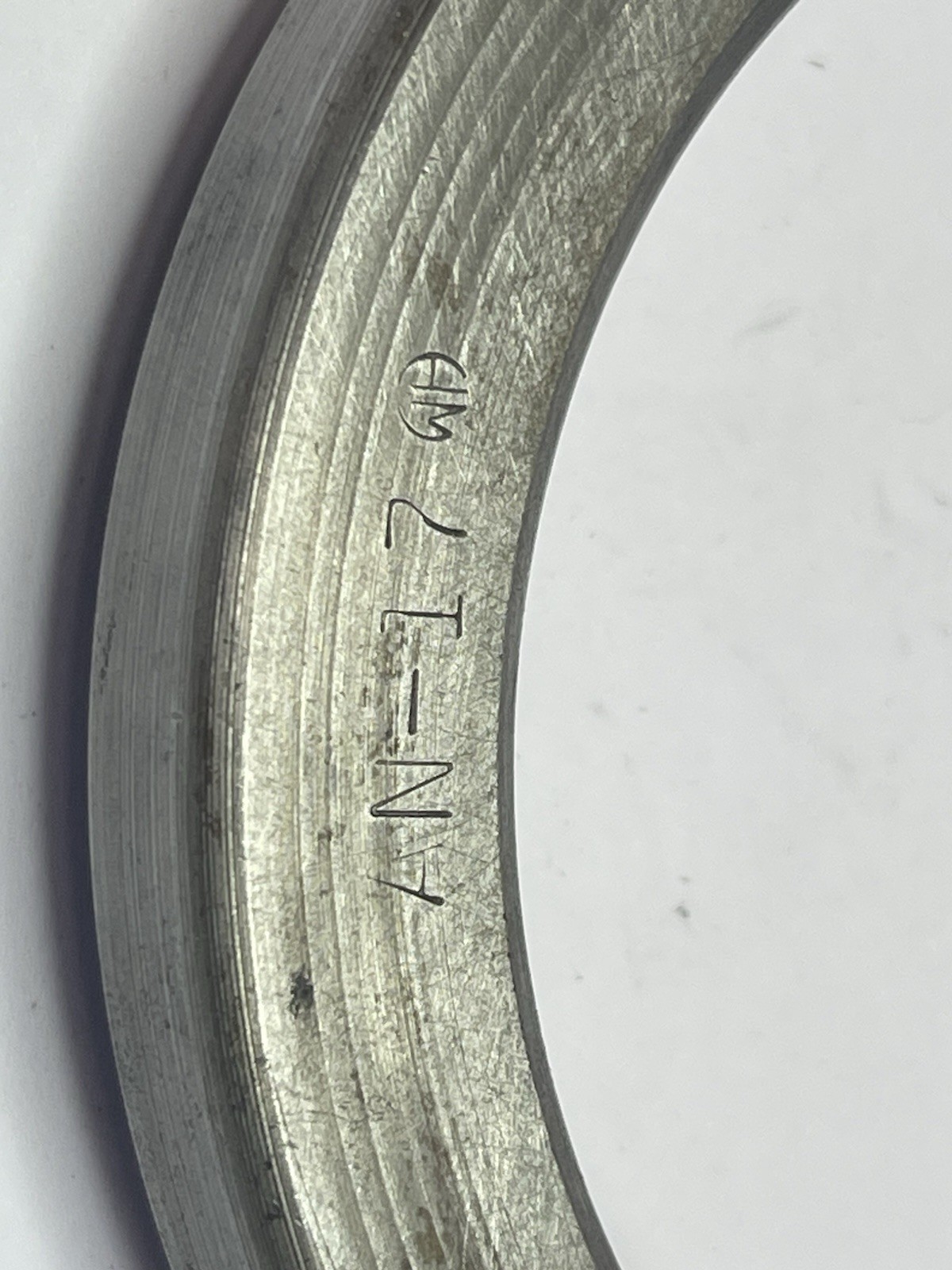 AN-17 BEARING LOCK NUT (26J30)