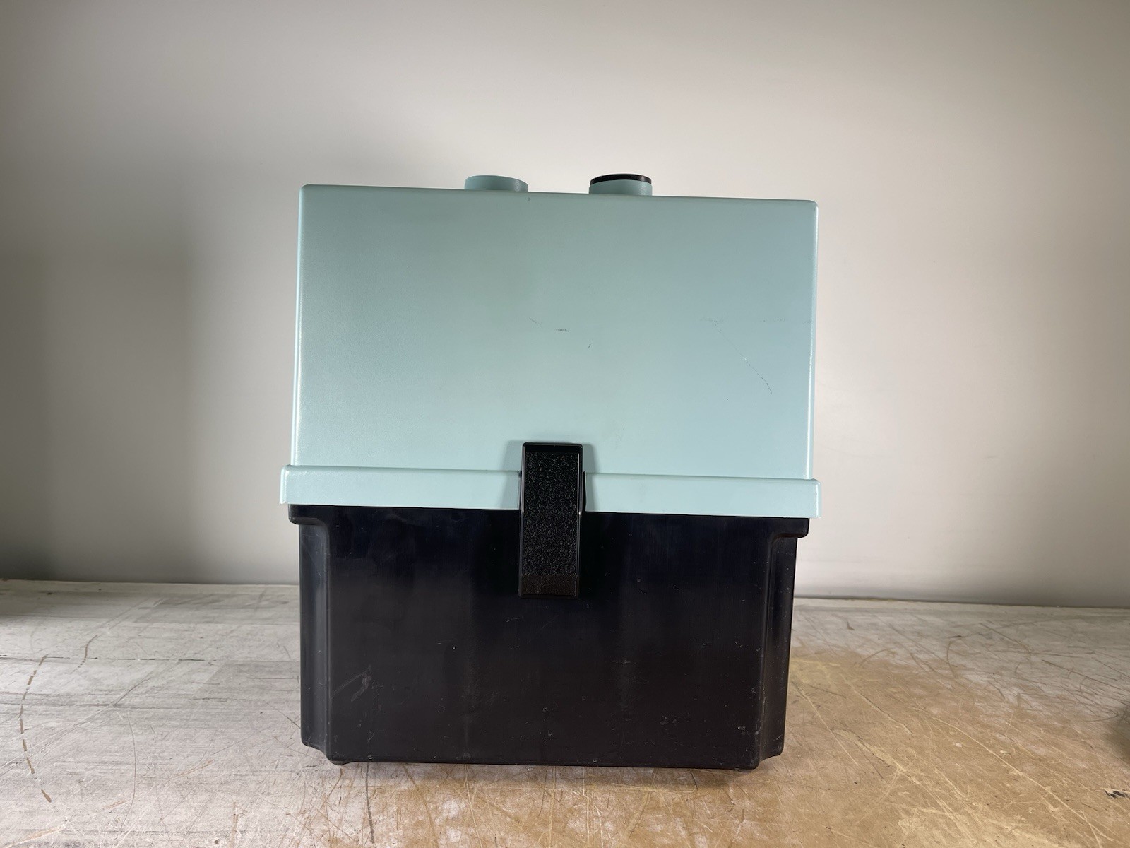 WELLER WFE 2ES SOLDERING FUME EXTRACTION SYSTEM – (POWER TESTED)
