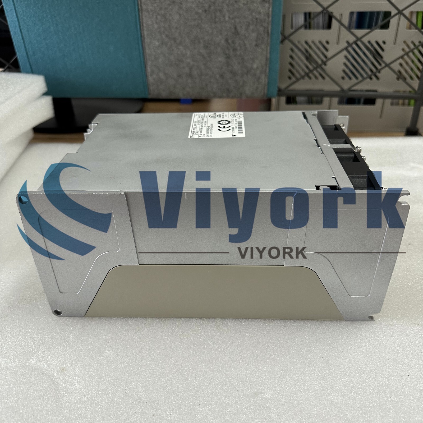 Yaskawa SGDH-30AE SERVO DRIVE 3KW 24.8AMP 0-230VAC 3PH NEW