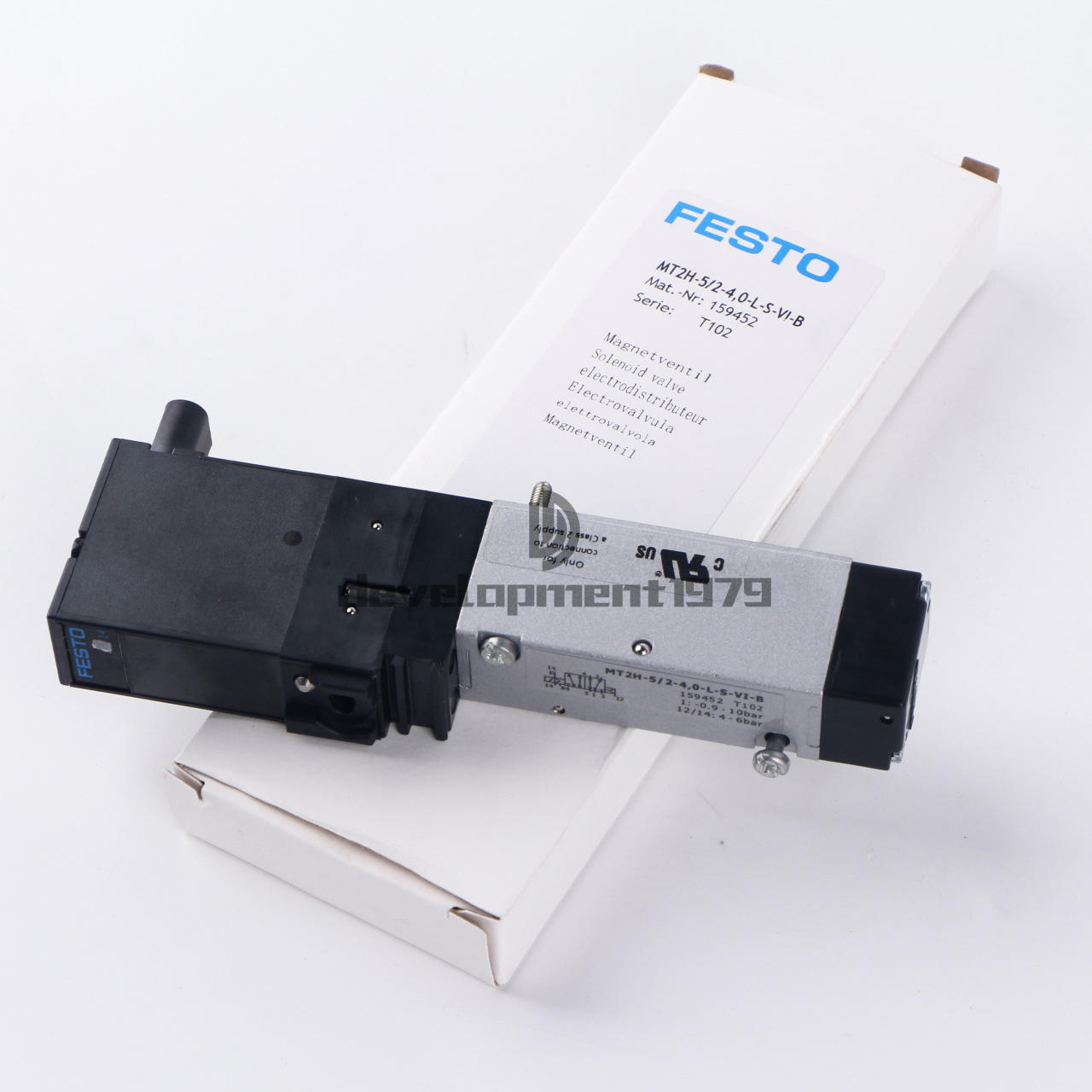 1PC MT2H-5/2-4,0-L-S-VI-B 159452 solenoid valve