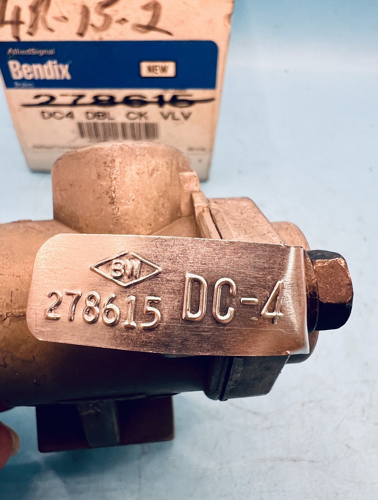 BENDIX 278615 DC-4 Air Brake Double Check Valve 💥FREE SHIPPING💥