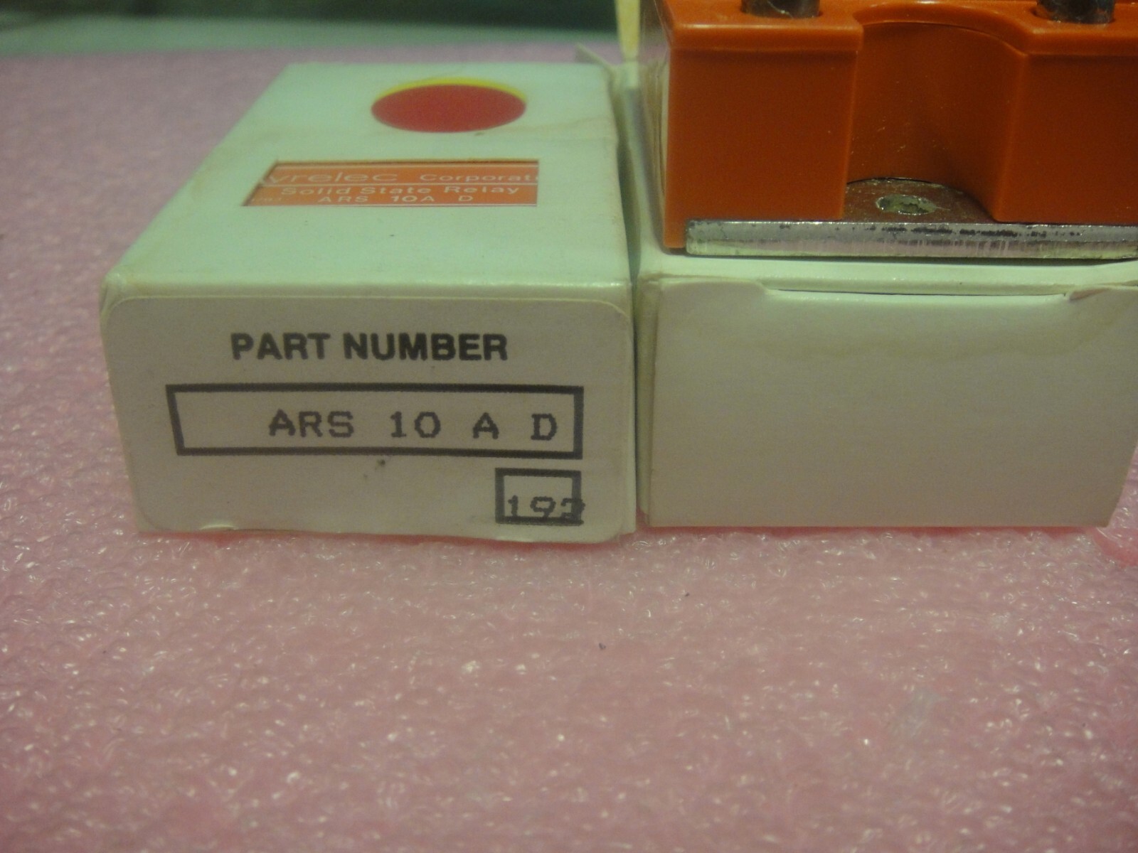 (Lot of 2) SYRELEC ARS 10A D SOLID STATE RELAY LR59793 3 to 32 VDC open box new