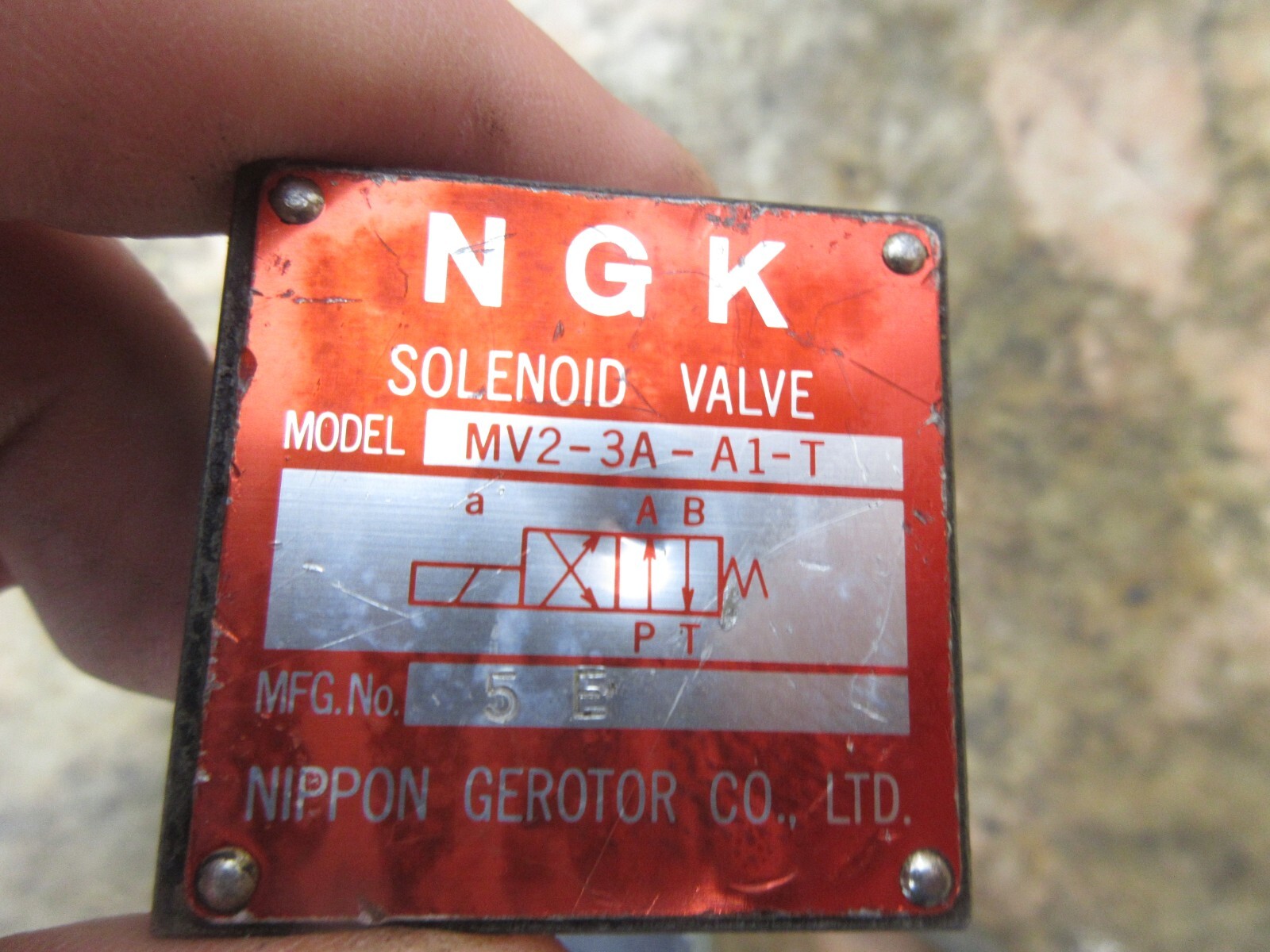 NGK SOLENOID VALVE MV2-3A-A1-T NIPPON GEROTOR CINCINNATI ARROW 500 CNC VERTICAL