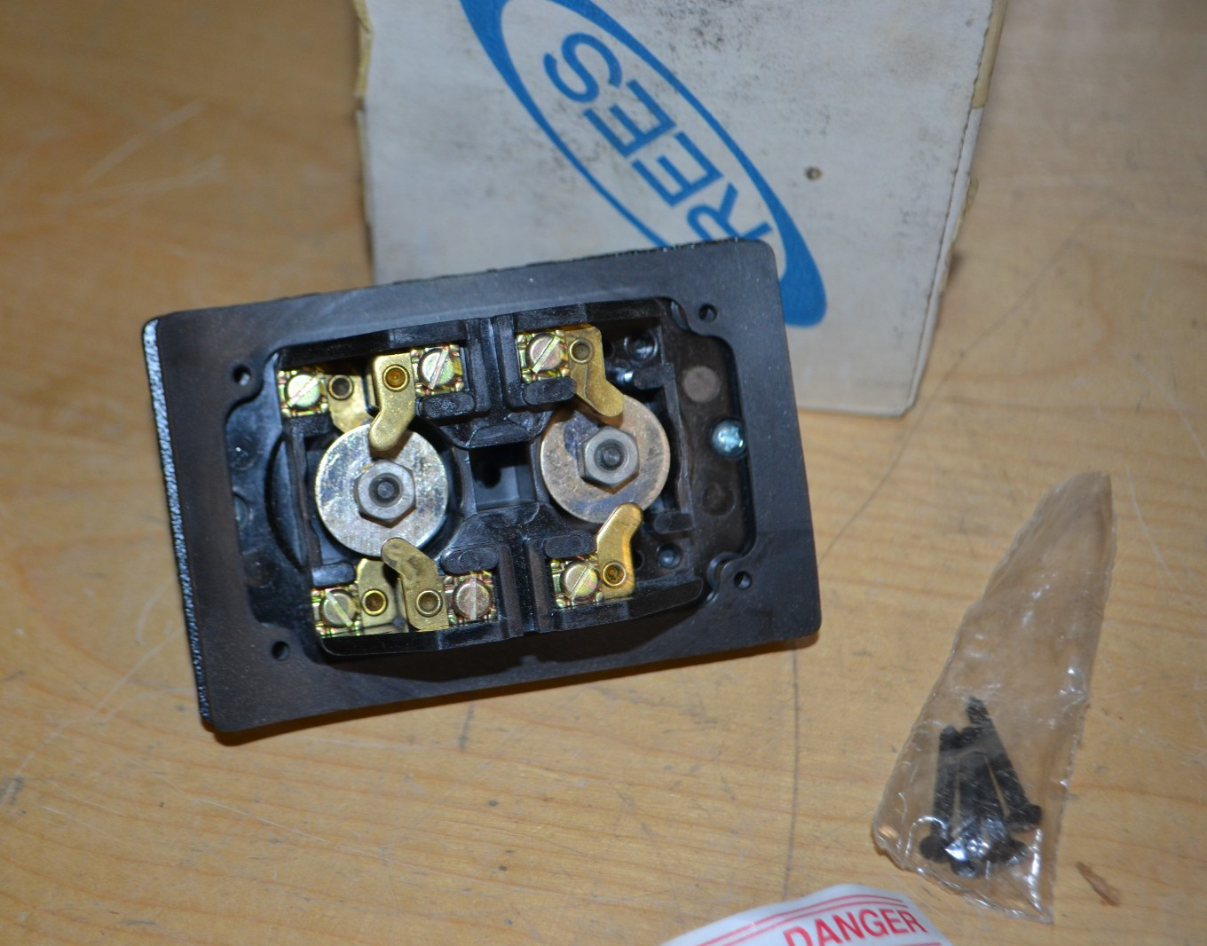 Rees ~ 00579-101 7-88 ~ Push Button Station ~ 00579101788