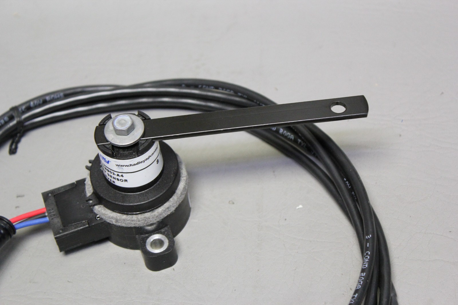 HADLEY ROTARY SENSOR WITH LEVER AND CABLES H15903-A4
