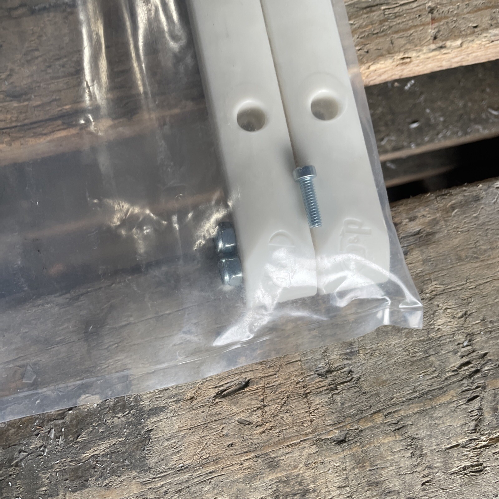 B & P Wearstrip pair for E1L 2002-164 *Lot of 2*