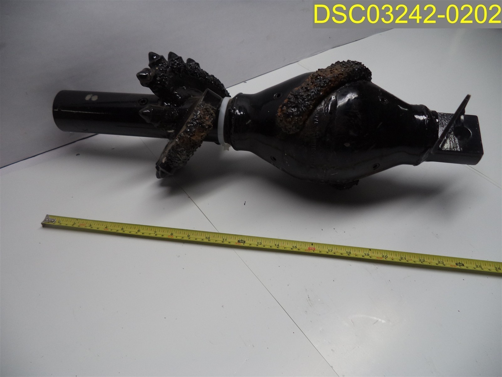 Ditch Witch Part No. 400-2965 8″ diameter Sandhog HD Backreamer, 2.75″ Shaft
