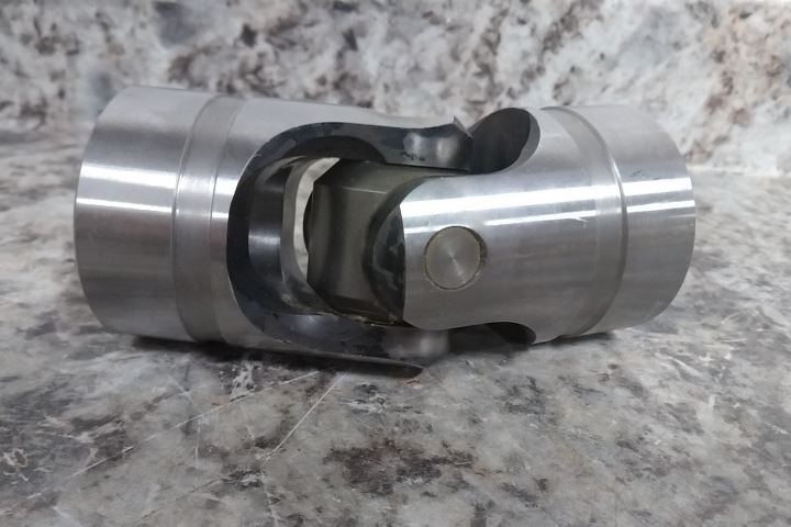Belden UJ-HD2000x25 25mm Bore Diameter 1000 Max RPM Alloy Steel Universal Joint