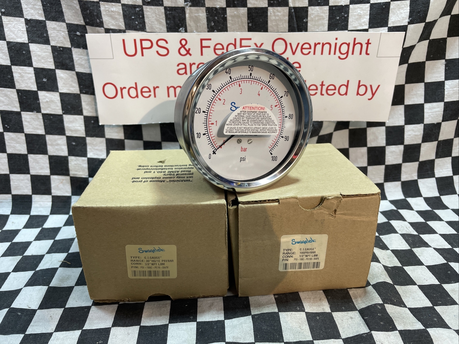 SWAGELOK PGI-100C-PG100-BAPX, PGI100CPG100BAPX, Pressure Gauge 100 PSI, LOT OF 2