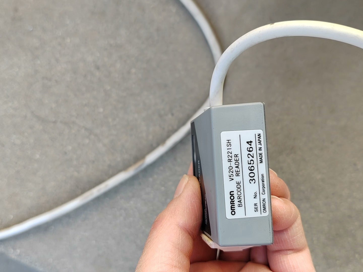 1P Omron v520-R221SH Accept counteroffer