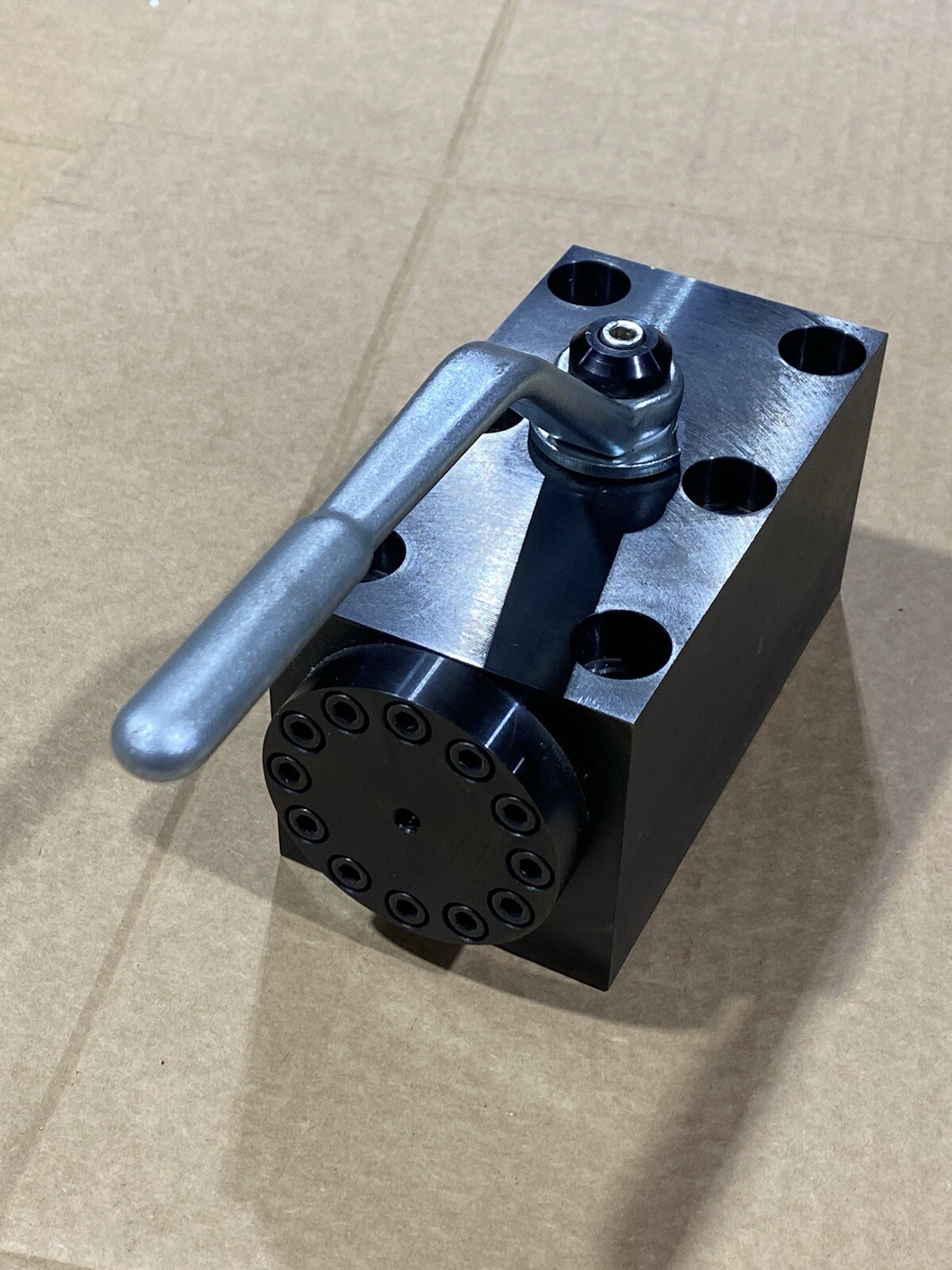 DMIC BVMM-1000A-1111 Manifold Mount 3-Way Ball Valve Carbon Steel, 6000PSI New
