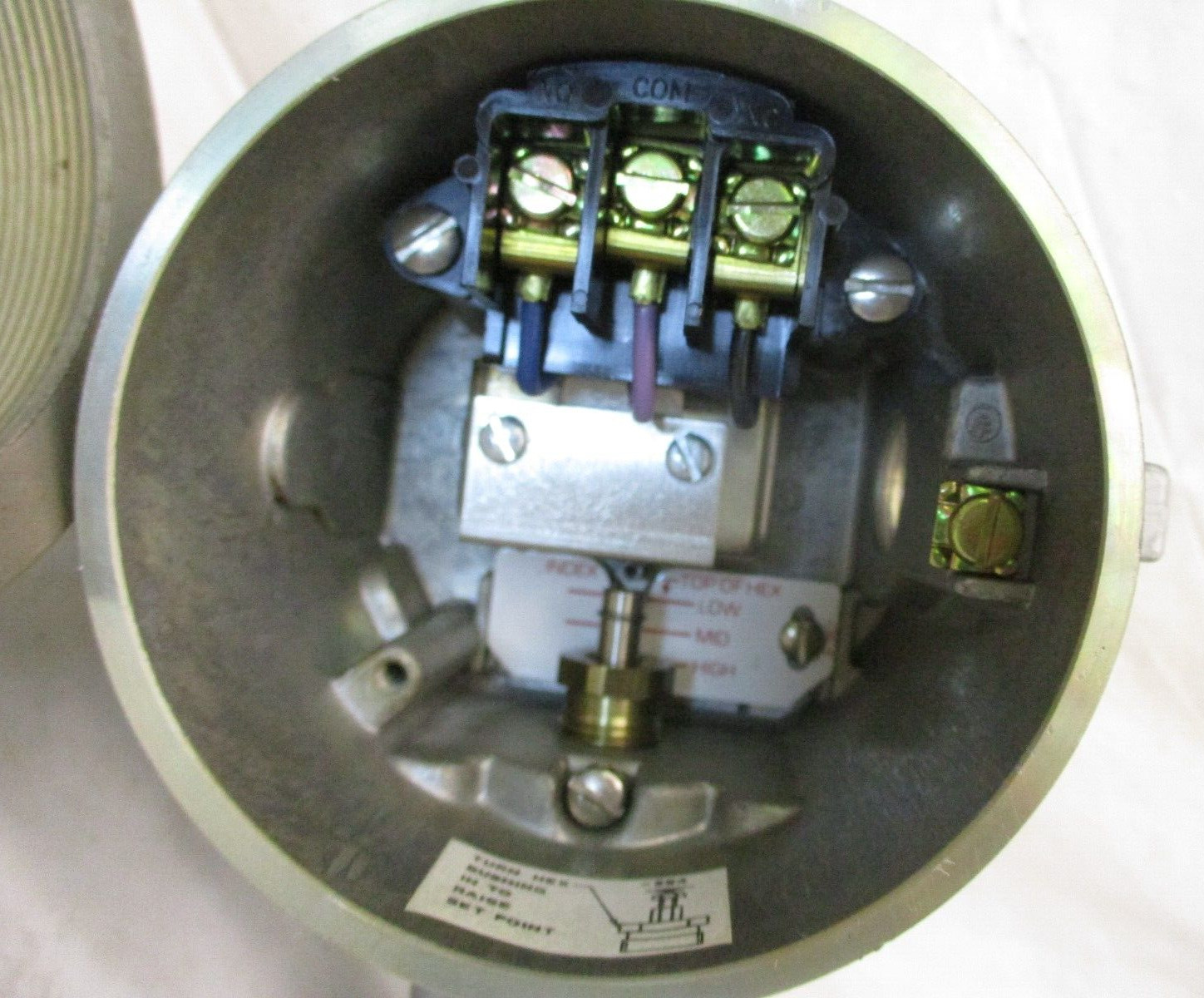 United Electric J120-S164B 4-200 PSI .28-13.79 BAR 1400kPA A7217WVS