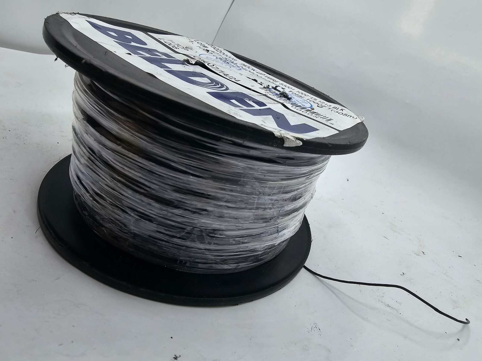 Belden Hook-Up Wire Black 1000ft UL1213 83001 A01-52M-2406001066