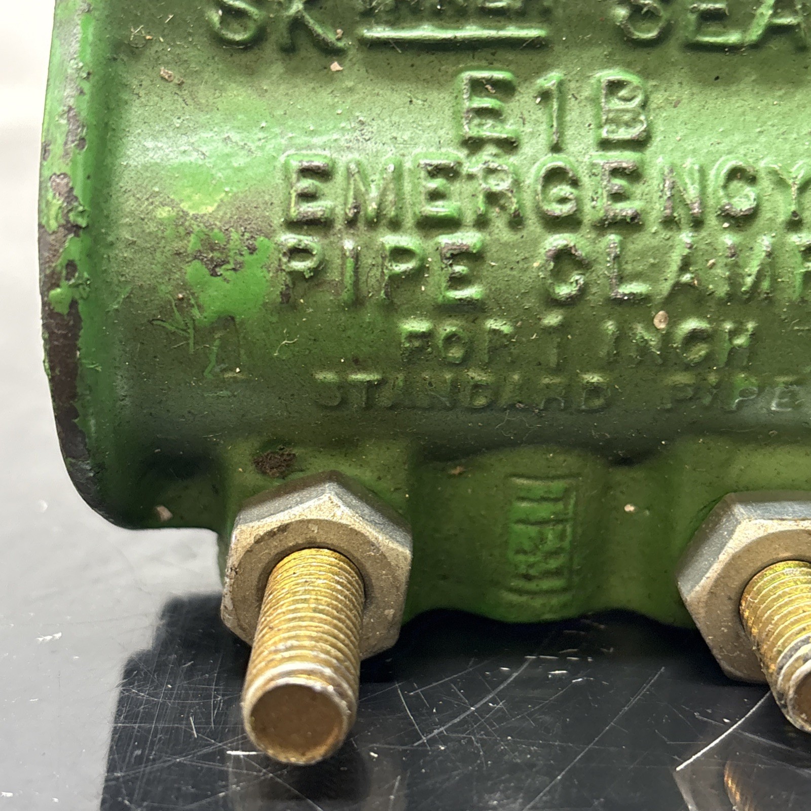 Skinner Seal E1B SLB 080008 Pipe Clamp 1″ E1BSLB080008 Green