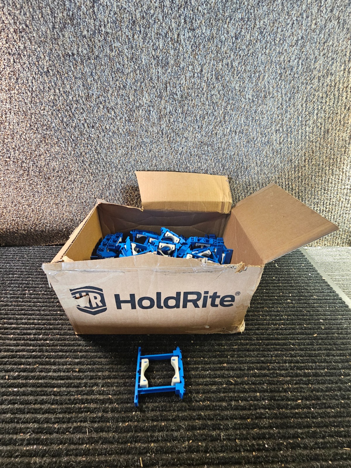 (QTY 50)HoldRite 285 Sound-Rated Variable Closure Clamp For 1″-2″ Ips Pipe Sizes