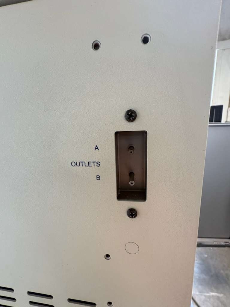 QTY 4 Gow-Mac Gas Chromatograph Thermal Conductivity Detector Series 400 G/C