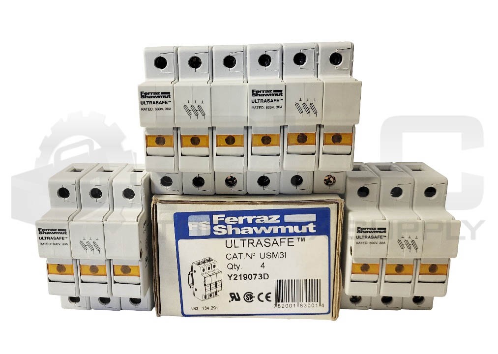 NEW LOT OF 4 FERRAZ SHAWMUT Y219073 ULTRASAFE FUSEHOLDER USM31 3POLE W/INDICATOR