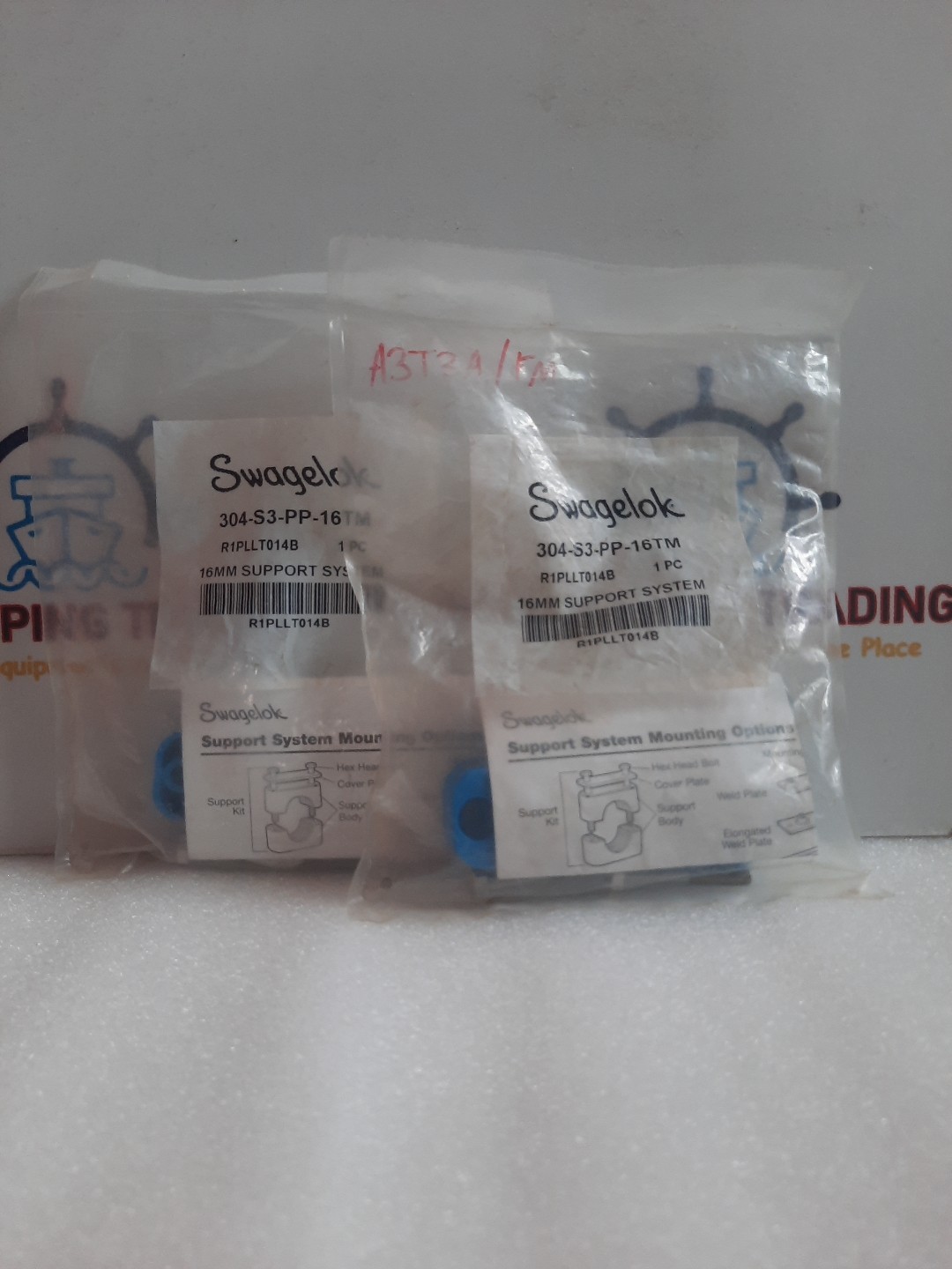Swagelok 304-S3-PP-16TM 16MM Support System R1PLLT014B lot of 2 pcs