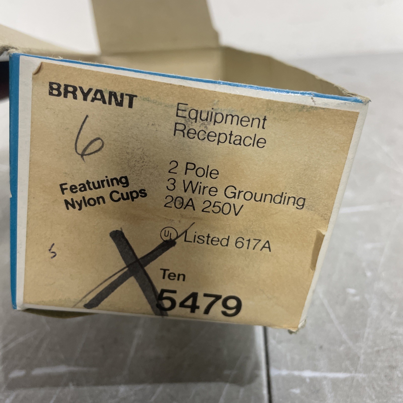 BRYANT 5479 Flanged Receptacle,White,20A,3 Wires 52HC29 Lot Of 6 New Old Stock