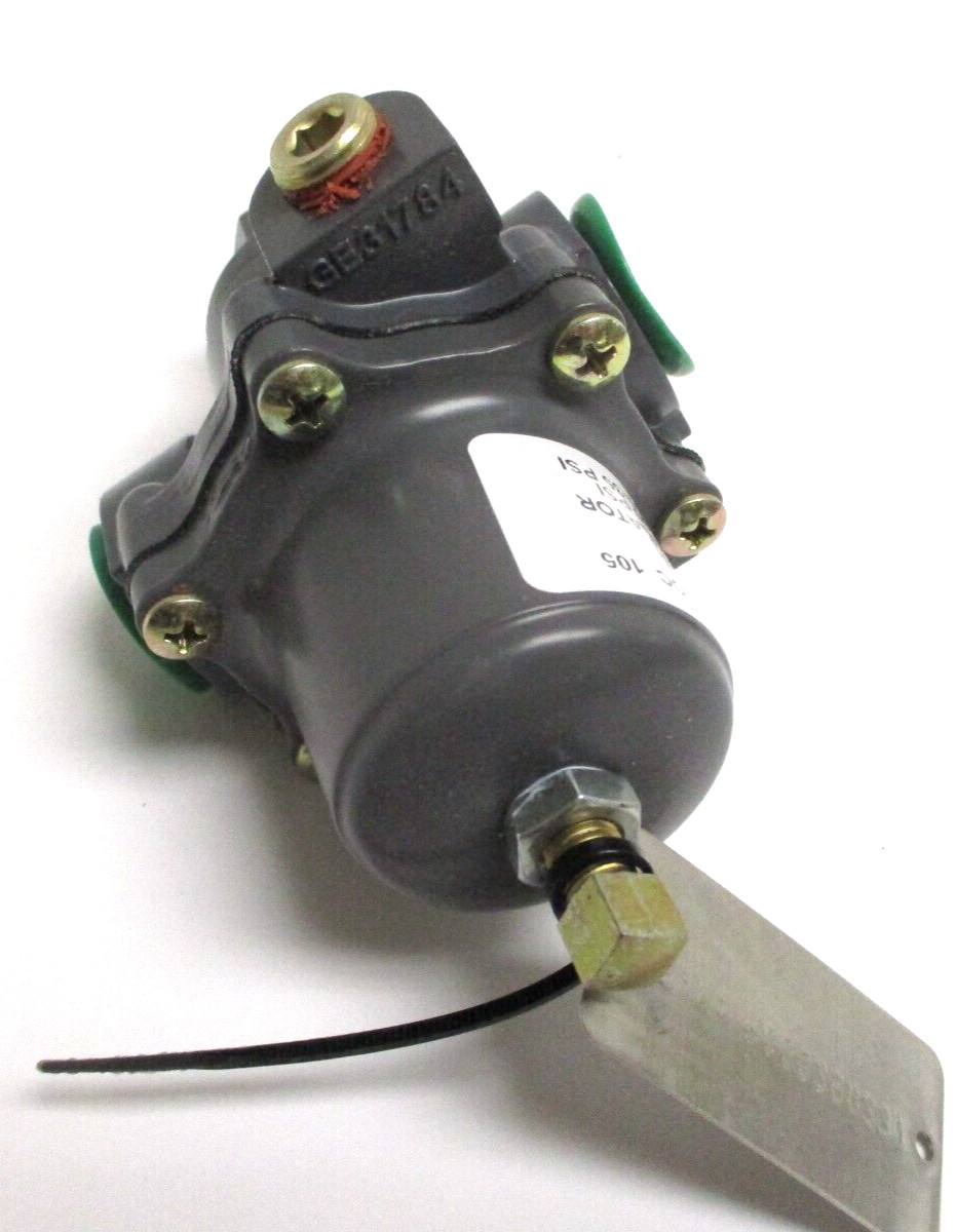FISHER , FS-67D-2338-130584, 67D-27 , REGULATOR , 1/2″ FNPT, 0-35 PSI , SURPLUS