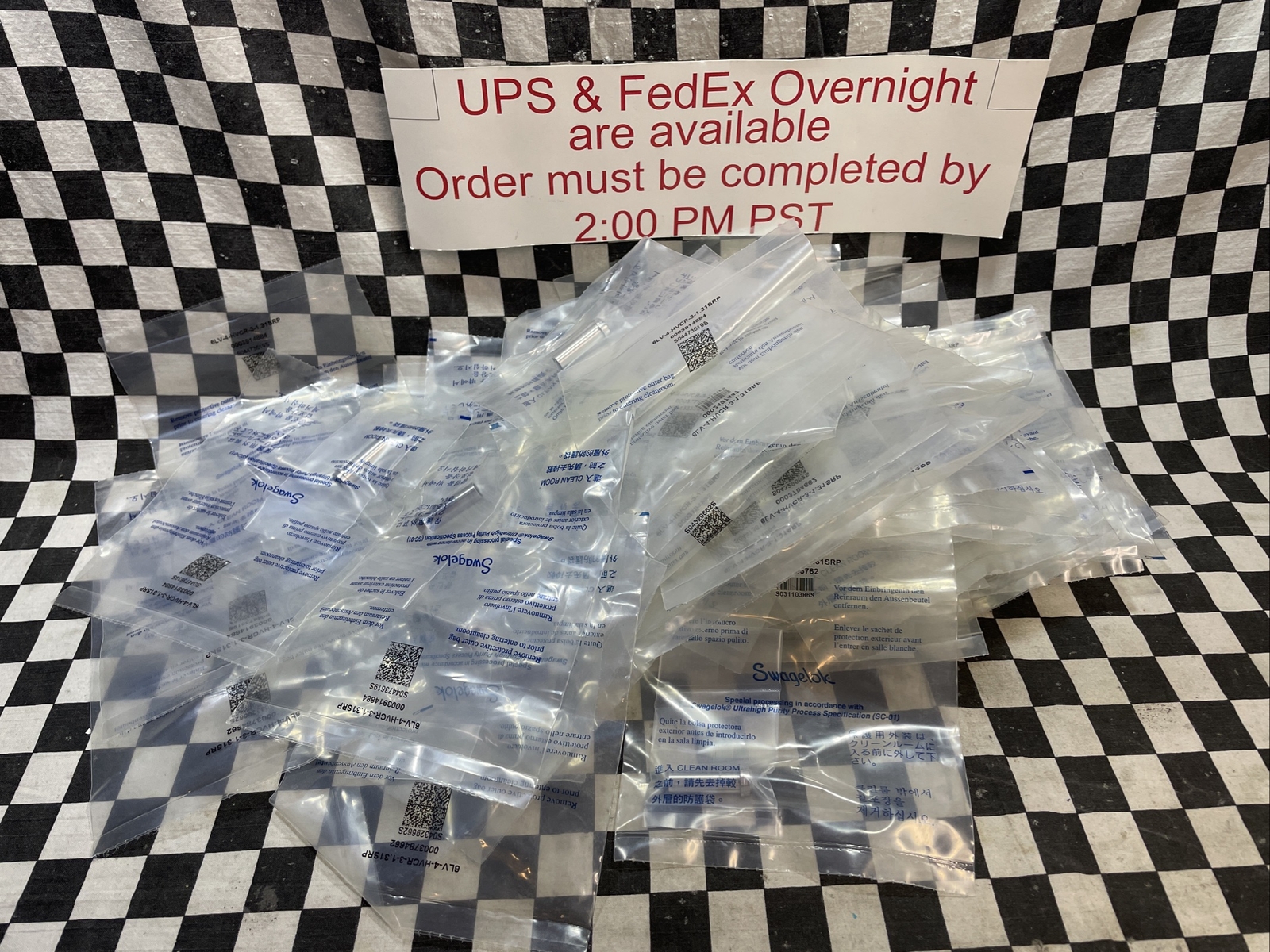 SWAGELOK 6LV-4-HVCR-3-1.31SRP, 6LV4HVCR313SRP, TBW Gland 1/4″ HVCR, LOT OF 66