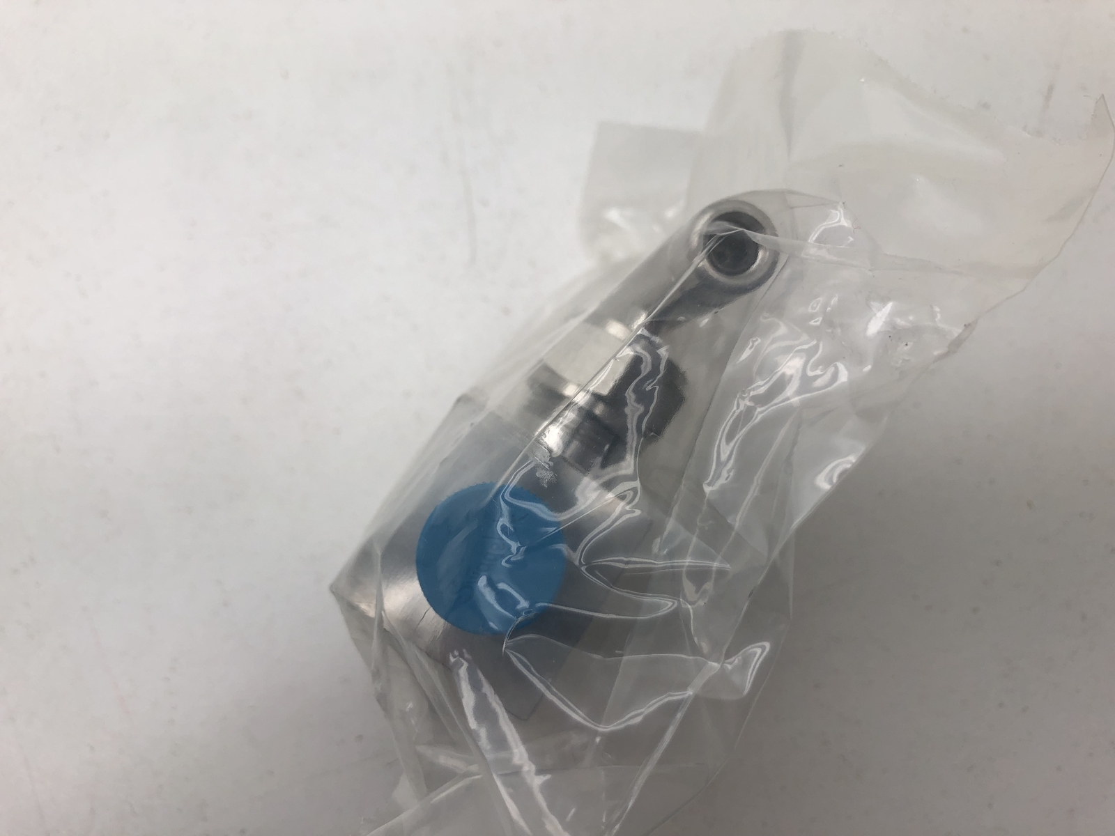 SWAGELOK SS-26VM6-F6 VALVE