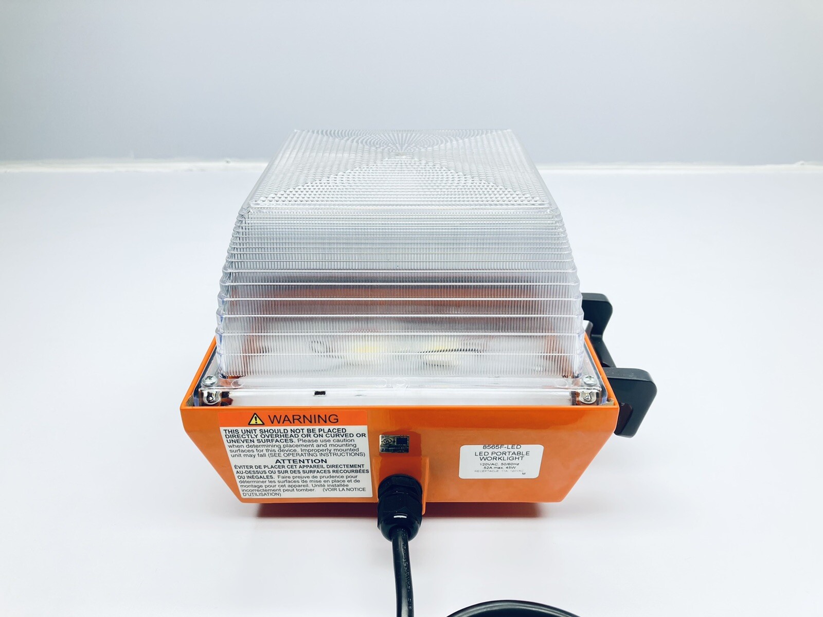 UNUSED WOODHEAD 8565F-LED MAGNET WORKLIGHT WATERTITE LED WIDE AREA LAMP 120V